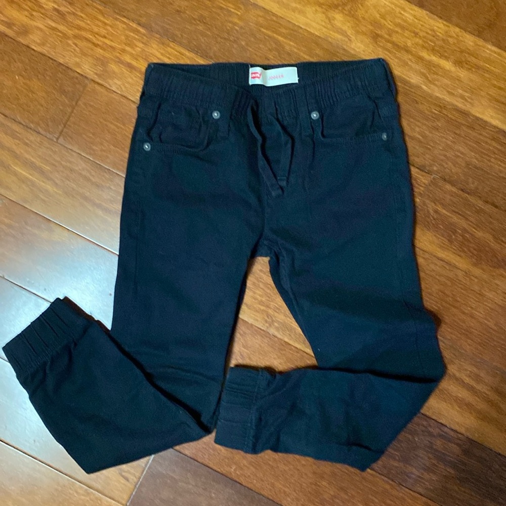 Levi’s Jogger Jeans